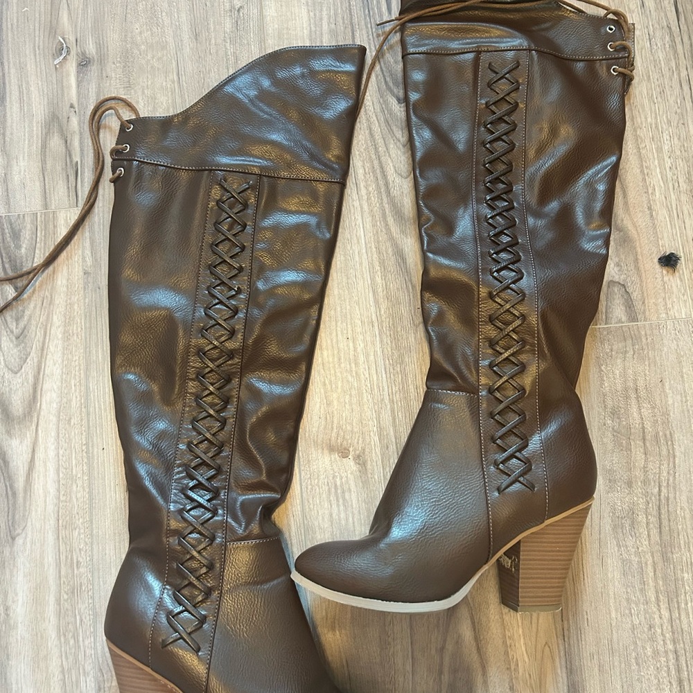 Women's Brown Lace-Up Over-the-Knee Boots - Chunky Heel